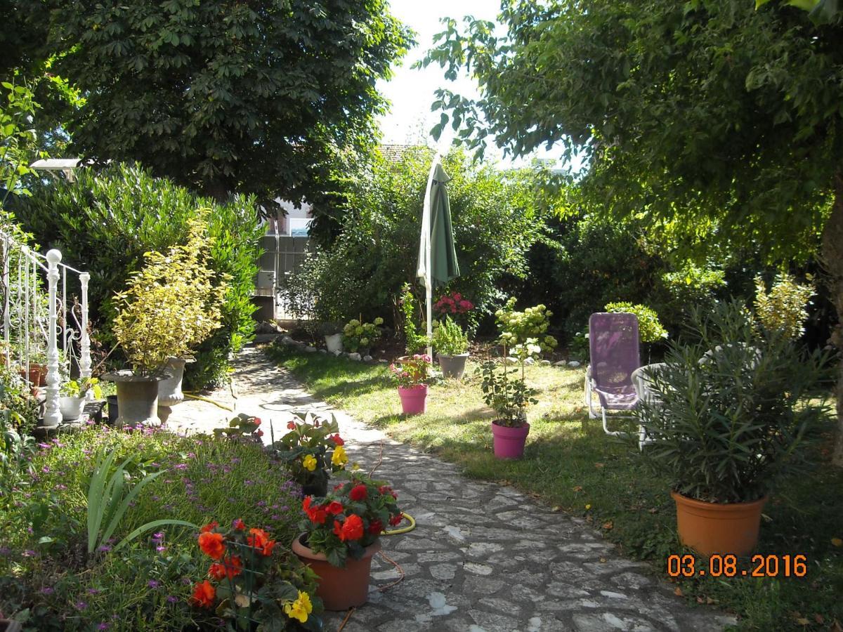 Maison De Retraite Vertaizon Εξωτερικό φωτογραφία